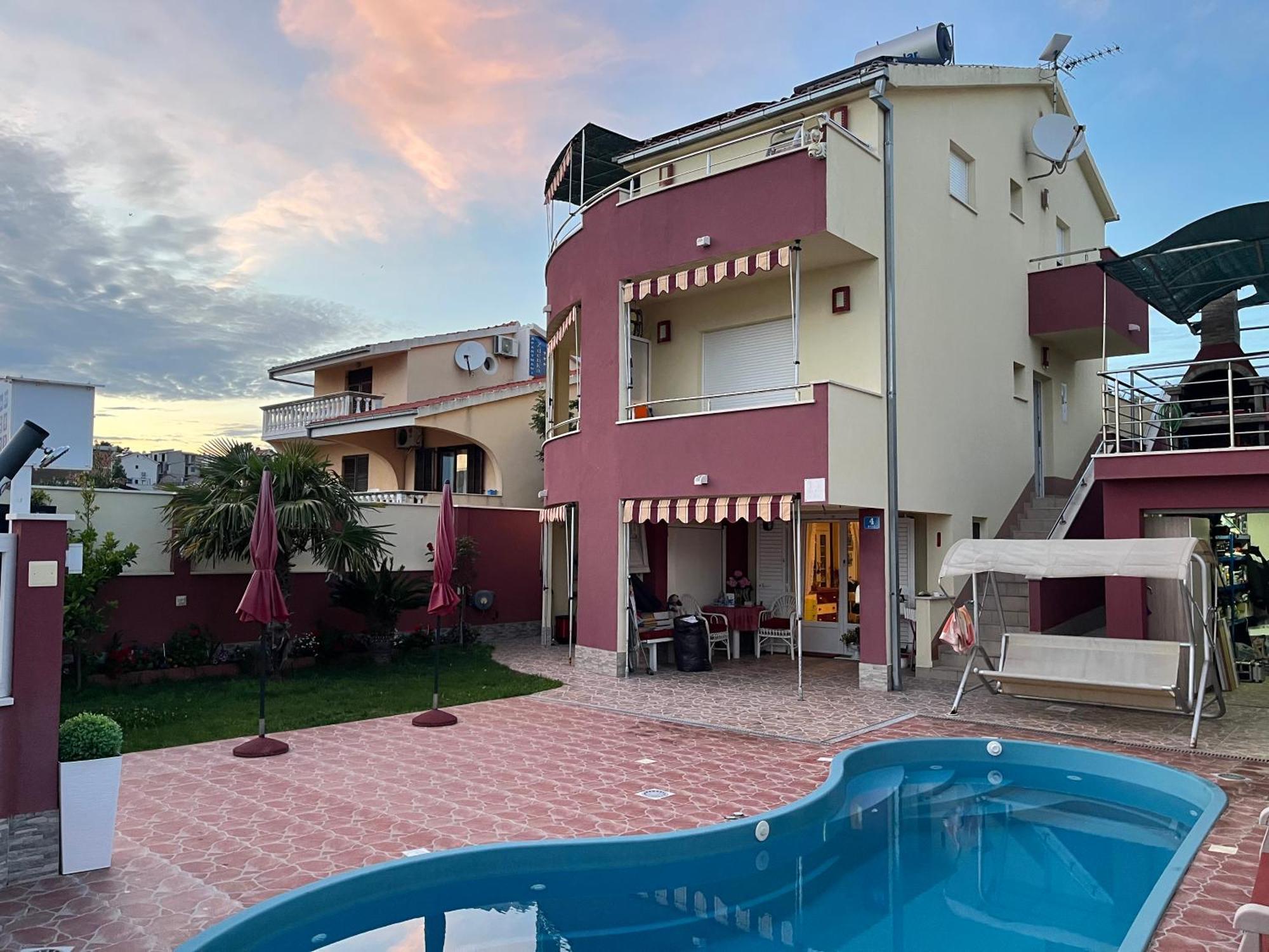 Apartments Villa Stella Maris ロゴズニッツァ エクステリア 写真