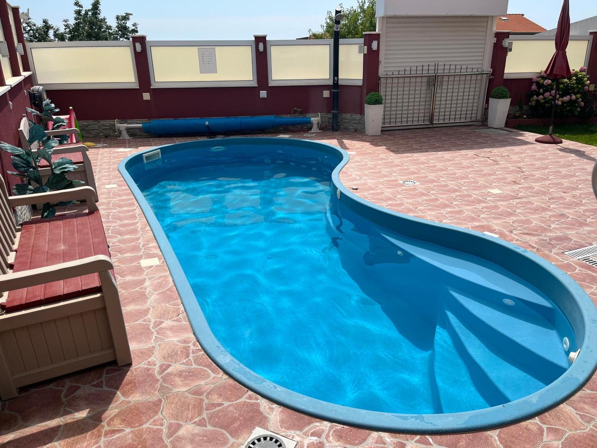 Apartments Villa Stella Maris ロゴズニッツァ エクステリア 写真