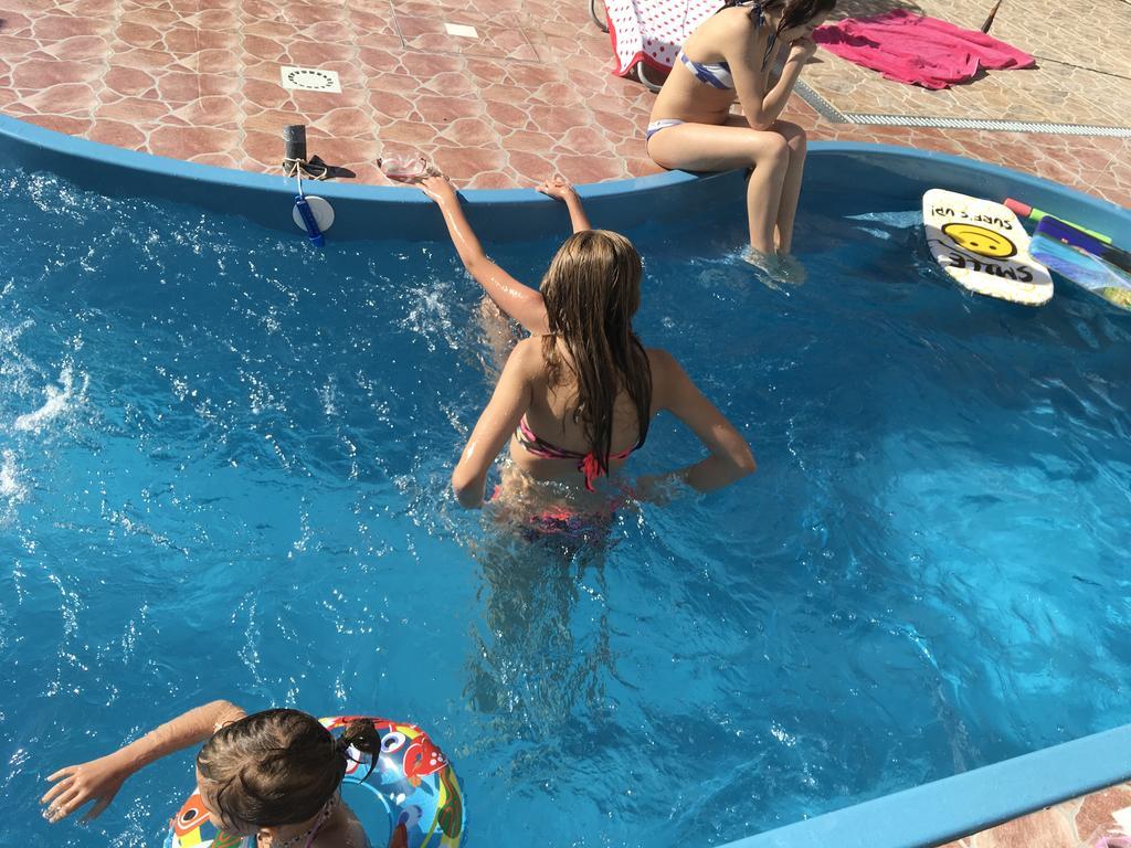 Apartments Villa Stella Maris ロゴズニッツァ エクステリア 写真