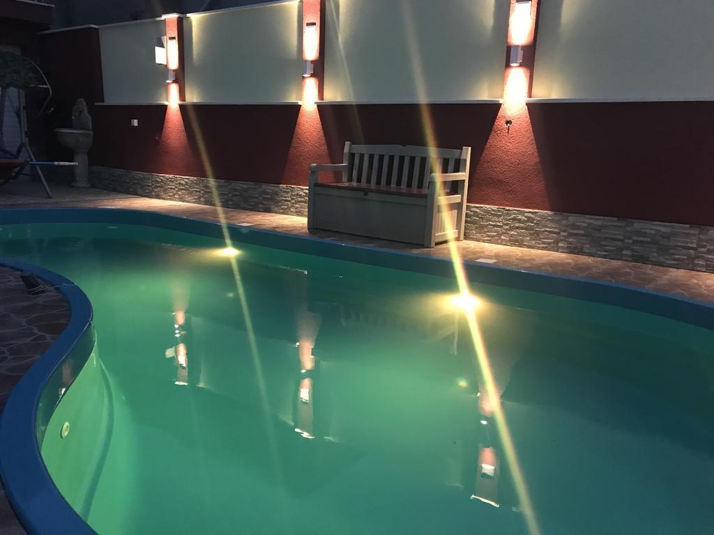 Apartments Villa Stella Maris ロゴズニッツァ エクステリア 写真
