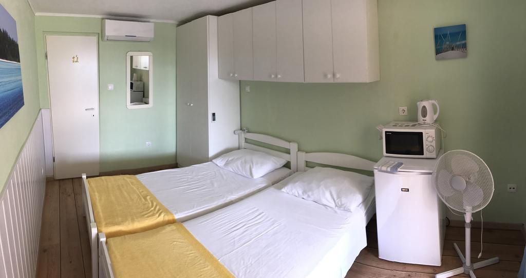 Apartments Villa Stella Maris ロゴズニッツァ エクステリア 写真