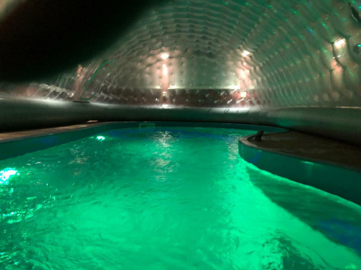 Apartments Villa Stella Maris ロゴズニッツァ エクステリア 写真